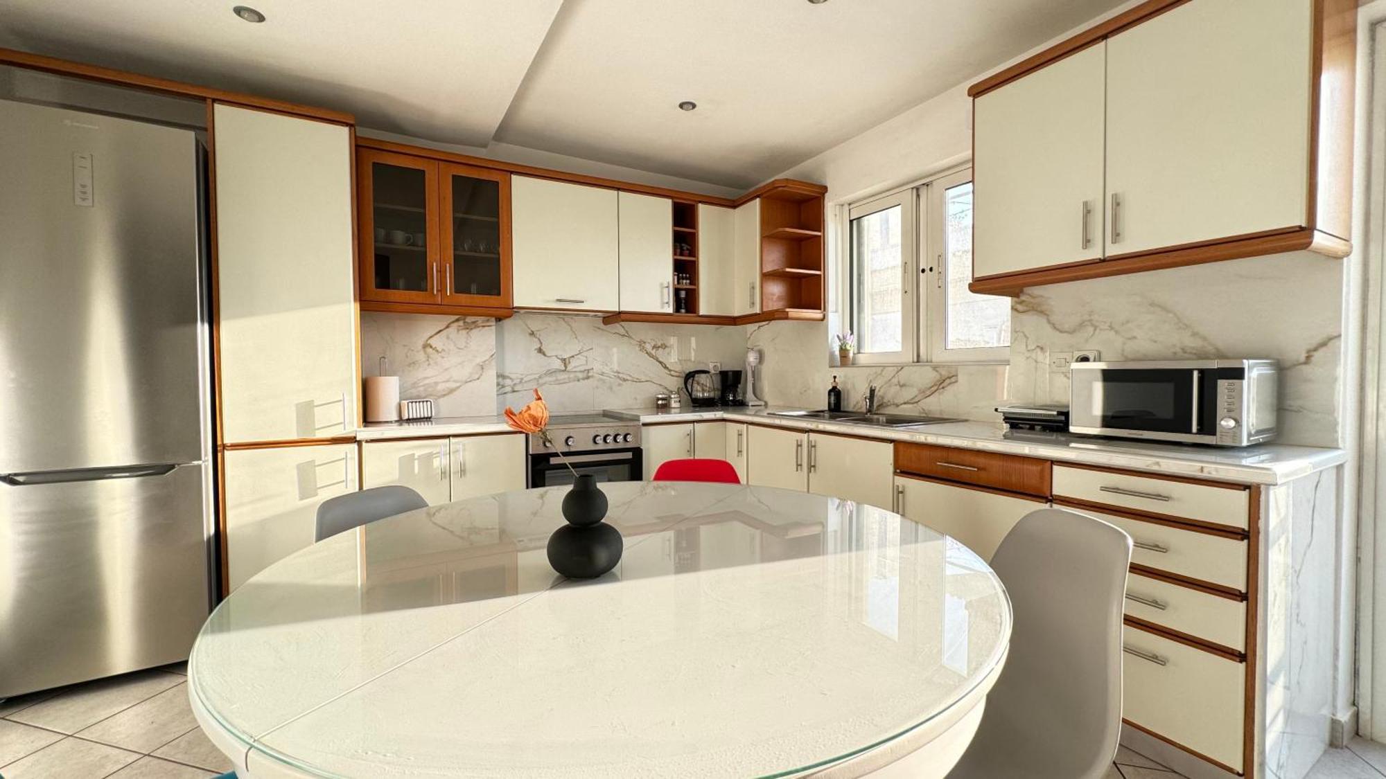 Sunny Apartment For Couples & Friends In Centre Heraklion  Exterior photo